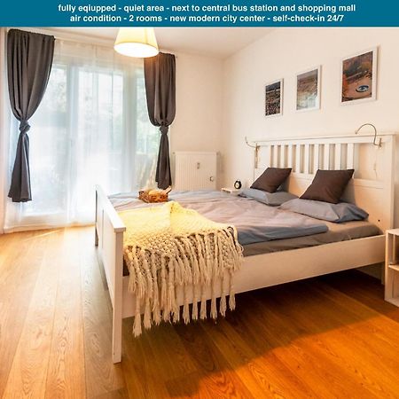 Quiet Apartment In New City Center, Nivy Bratislava Luaran gambar